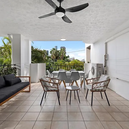 Bright 2br With Parking, Balcony & Wifi Brisbane