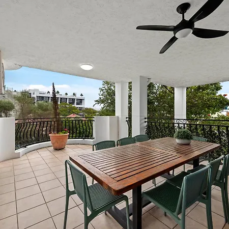 Spacious 2br With Wifi, Parking & Balcony Apartment Brisbane