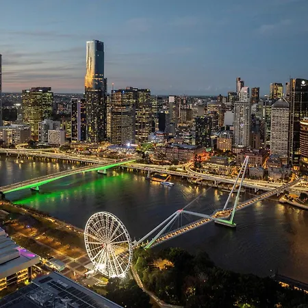 Riverfront Luxe 2br Cbd With Iconic & Bridge Views Brisbane