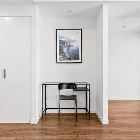 9th Floor Retreat - River Views With Parking Brisbane