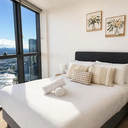 63 Floors Up & A Million-dollar View W/ Carpark Apartment