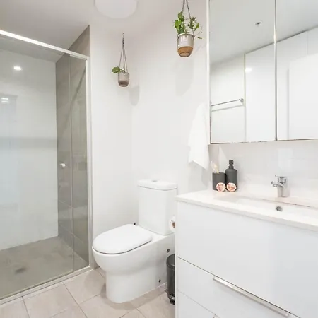 Apartment The Valley Nest - Free Parking - Infinity Pool Brisbane