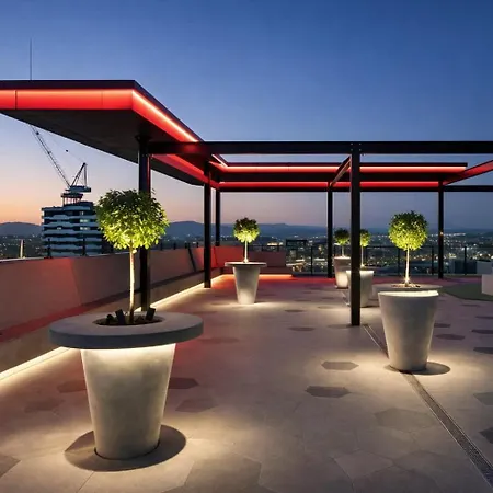 2br Utopia Fortitude Valley -pool-rooftop-king Beds Apartment *