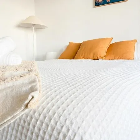 2br - Lagoon Pool Gym - Sleeps 6 - Baby Equipped - Free Parking *