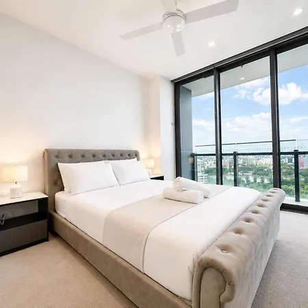 Skyline Poetry - Premium On The Star Bne - Apartment