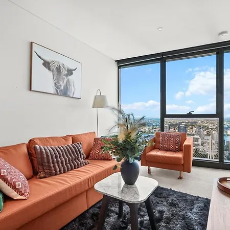 Level 43 Water Views - 2br - Sleeps 6 & Baby