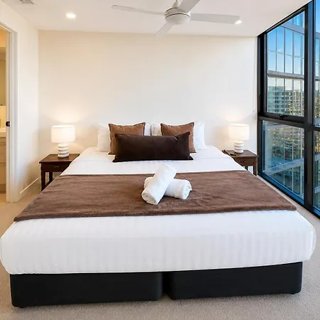 Utopia Residences Apartment *