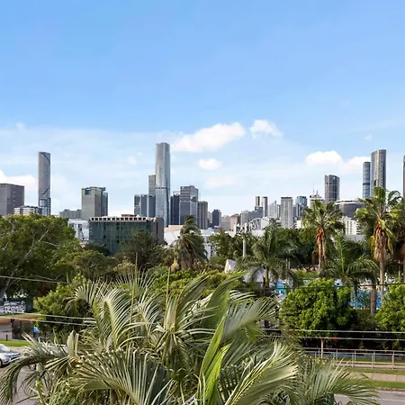 Spacious 2br With Wifi, Parking & Huge Balcony Brisbane