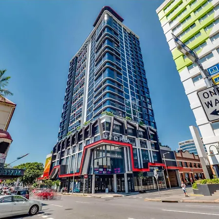 2br Utopia Fortitude Valley -pool-rooftop-king Bed Apartment