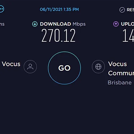 2br Night Life -pool -2car Parking-rooftop-intercom * Brisbane
