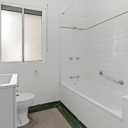 Cozy And Modern Cbd - Short Walk To Hospitals Apartment Brisbane