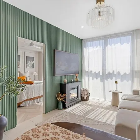 Luxurious Newstead With Views Apartment Brisbane