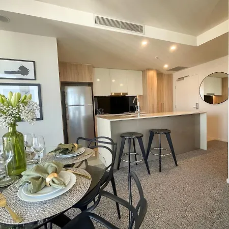 Apartment Luxury Cbd With 180 River Views & Rooftop Pool