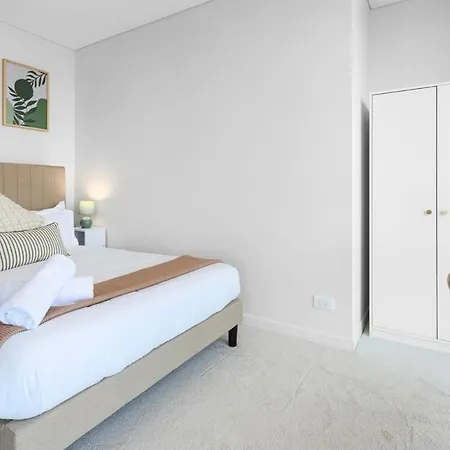 Apartment Lvl72 Breathtaking Views With Parking, Pool & Gym Brisbane