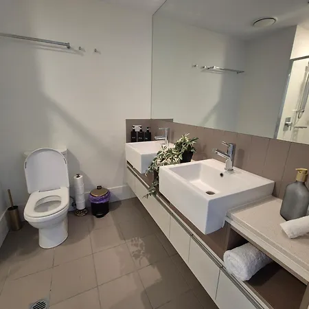 The Gilded Gallery I Art-inspired Luxe Retreat Brisbane