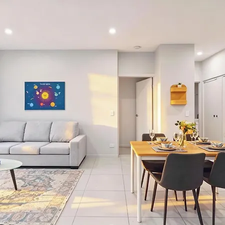 Two Private Ensuites Modern Brisbane
