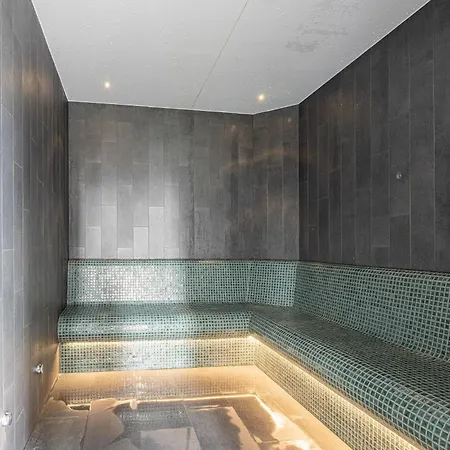 Level 30 Luxury One Bedroom Panoramic Views At Queen's Wharf * Brisbane