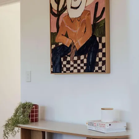 Llewellyn Court * Brisbane