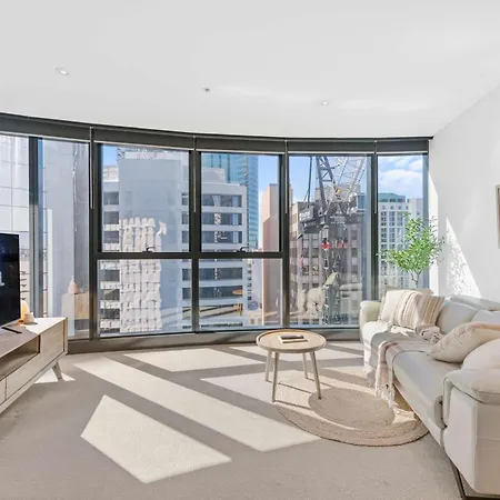 Apartment Urban Heights On Margaret Stylish Brisbane