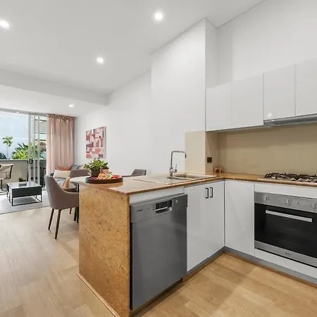 2 Level Skyloft - Pool - Sleeps 6 - Baby * Brisbane