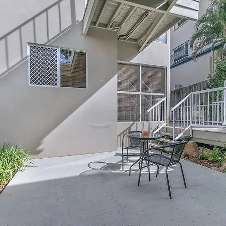 Alessandria - Simple Living Near River Apartment Brisbane