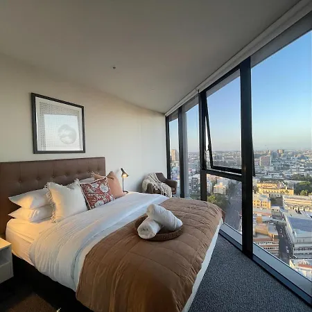 Luxury Cbd With 180 River Views & Rooftop Pool *