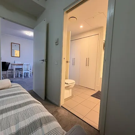 2bed 2bath Riverfront Luxury Views Brisbane