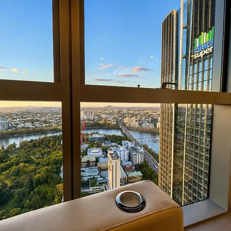 Queens Wharf Floor, 2 Bedrooms, 1 Parking