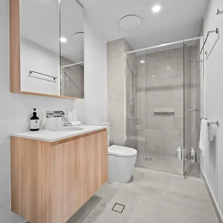Apartment Skyhigh Retreat View And Shopping At Your Doorstep