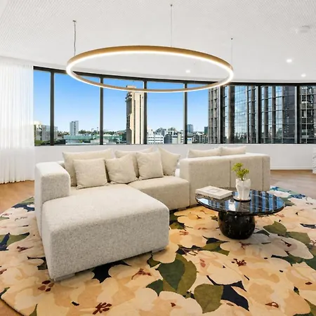 Sky High Luxury 2 Bedroom Cbd With Pool Gym And River Views Apartment *