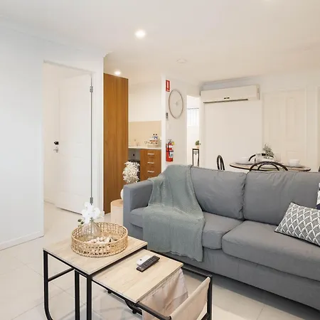 Apartment Smart Self Check-in - Darnley St *