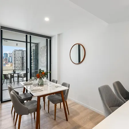 Convenient To Urban Living By Private Host Apartment Brisbane