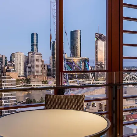 Urban Escape: Great Location W/ Cityscape * Brisbane