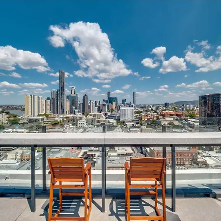 2br Utopia Fortitude Valley -pool-rooftop-king Beds *