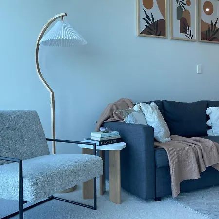 Lvl72 Breathtaking Views With Parking, Pool & Gym Apartment