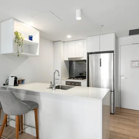Convenient To Urban Living By Private Host *