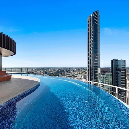 Apartment Inspired Serenity With River Views, Fast Wifi, Carpark, Gym, Rooftop Pool *