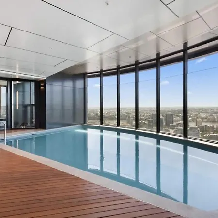 Sky Tower Luxe Retreat Pool & Gym Brisbane