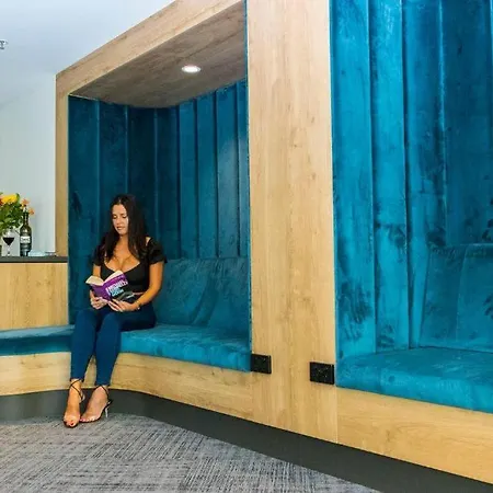 Good Vibes 1 Bedroom Cbd Apartment *