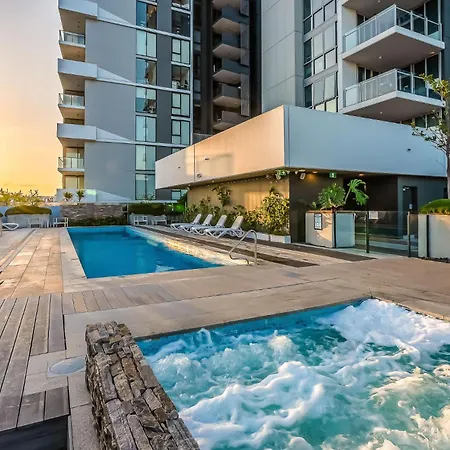Rooftop Pool 1br At The Gabba With Views * Brisbane