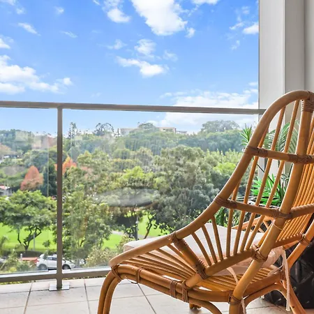 Apartment Entire Unit - 2 Pools - Sauna - Park - Cbd Views - Baby Ready *