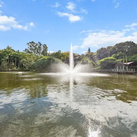 Entire Unit - 2 Pools - Sauna - Park - Cbd Views - Baby Ready Apartment *
