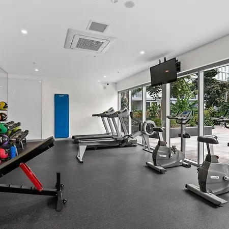 Luxurious Newstead With Views