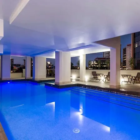 Stylish 2 Bed 2 Bath Balcony Parking Pool & Gym Brisbane