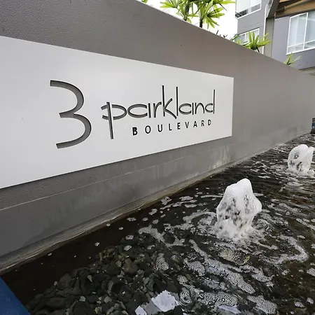 Entire Unit - 2 Pools - Sauna - Park - Cbd Views - Baby Ready *