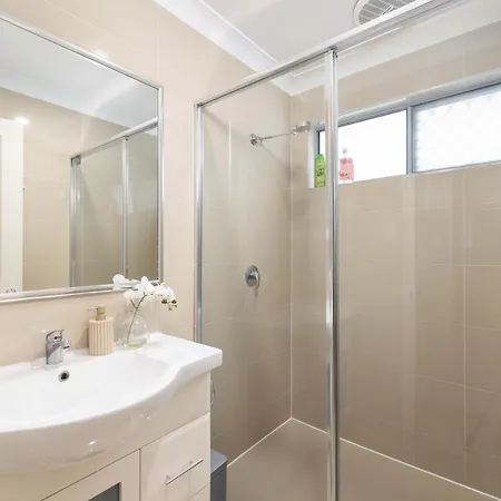 Apartment Smart Self Check-in - Darnley St *