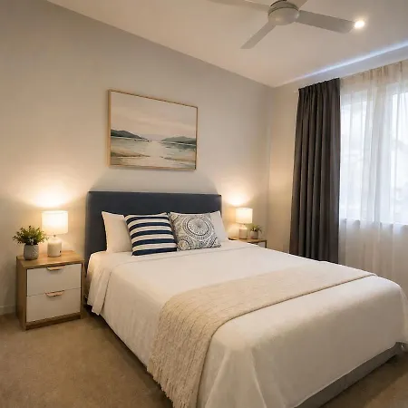 Apartment Two Private Ensuites Modern