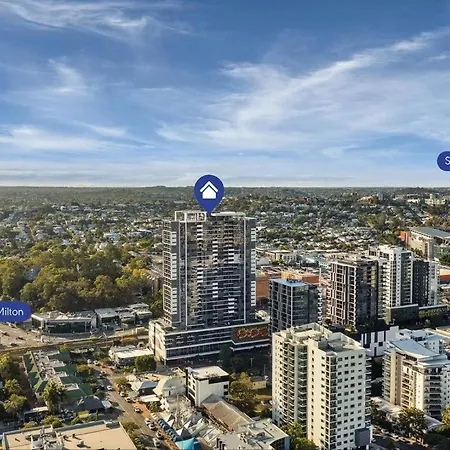 Apartment Modern Living With Secure Parking! Brisbane
