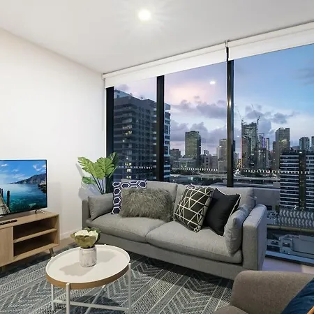 Convenient To Urban Living By Private Host Apartment *