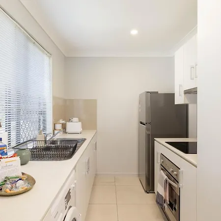 Apartment Smart Self Check-in - Darnley St